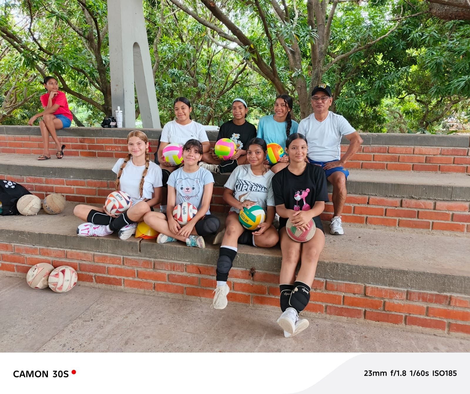 Talento, Disciplina y Vida Saludable: Nuestro Equipo Intercolegiado de Voleibol Prejuvenil Femenino